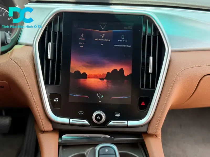 Màn hình ô tô cho xe VinFast Lux SA2.0 Màn hình ô tô cho xe VinFast Lux SA2.0