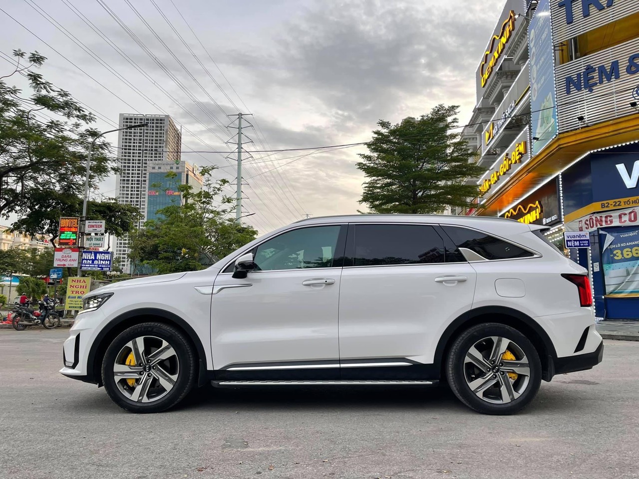 Ốp má phanh brembo các dòng xe KIA SORENTO/CANIVAL hợp kim nhôm, sơn tĩnh điện chống gỉ