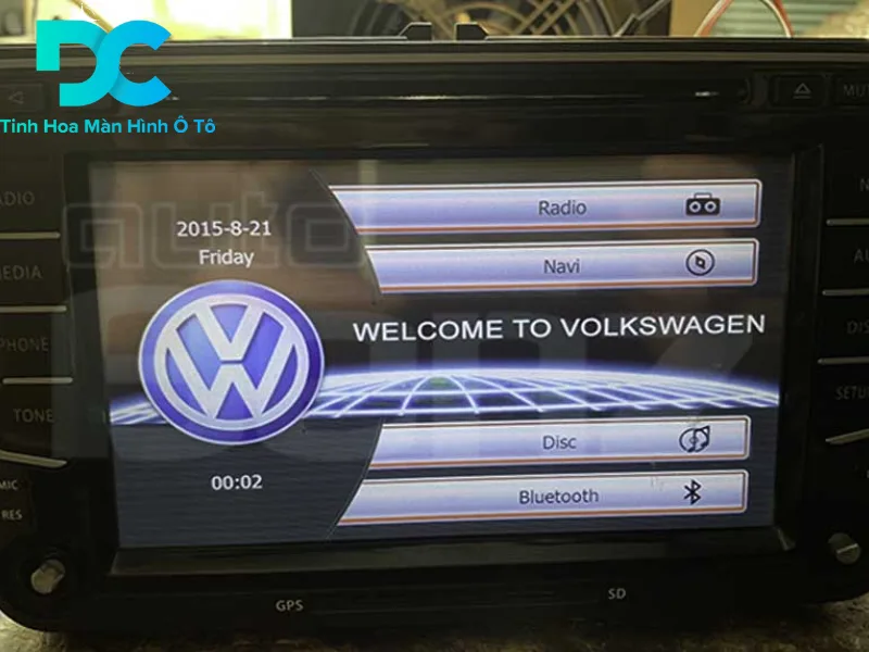 Quy trình lắp đặt màn hình ô tô cho xe Volkswagen tại Oto DC