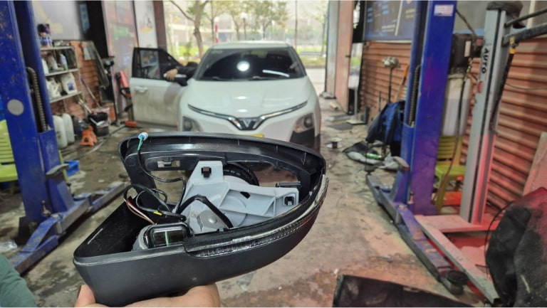 Gương  gập điện lắp zin xe Vinfast VF5