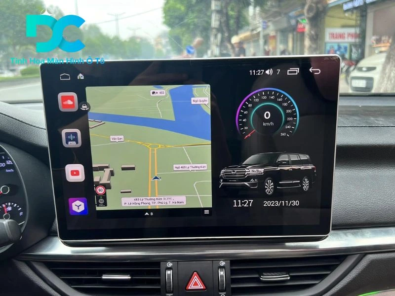 có nên lắp màn hình android cho ô tô