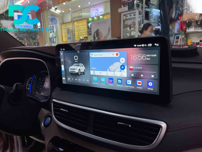 Quy trình lắp đặt màn hình ô tô cho xe Hyundai Solati chuyên nghiệp tại Oto DC
