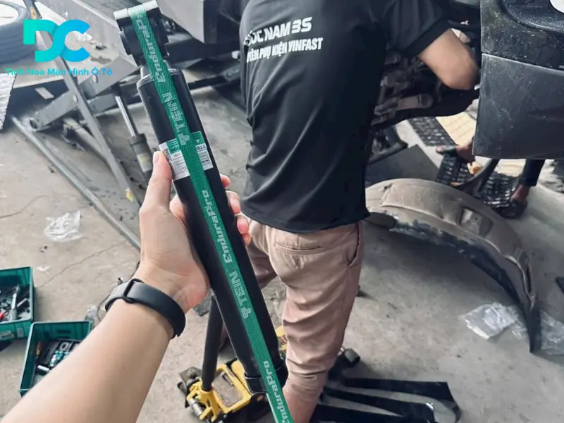 Lắp đặt dễ dàng và tương thích chuẩn zin
