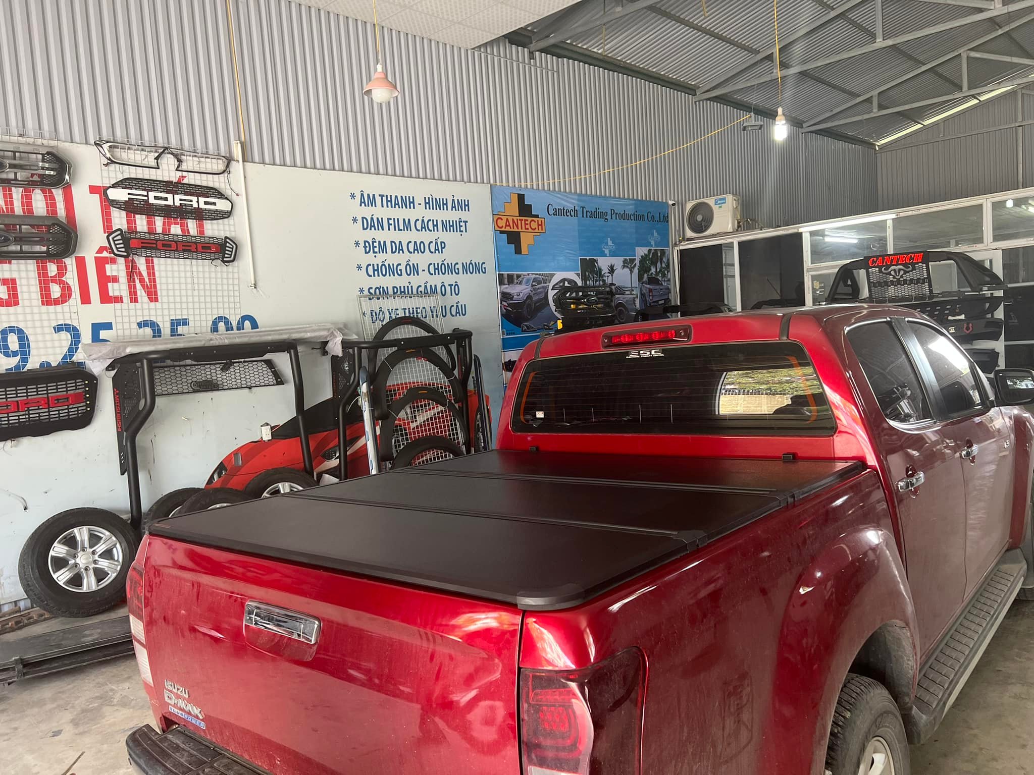 Nắp thùng 3 tấm bán tải  ISUZU DMAX, nắp thùng 3 tấm DMAX I MUX