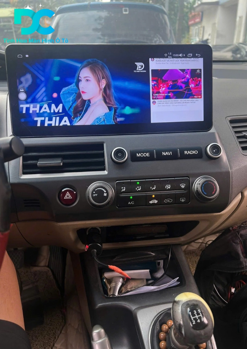 Màn hình liền khối 12.3 inch cho xe Civic là gì?