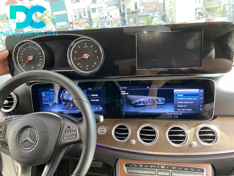 Màn hình tích hợp Apple Carplay/Android Auto cho xe Mercedes-Benz