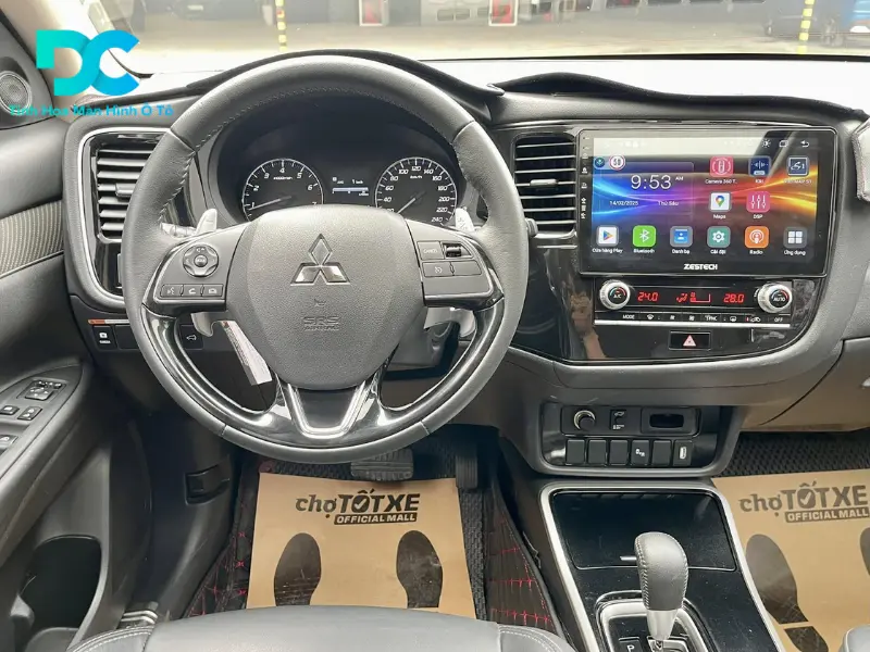 Màn hình ô tô cho xe Mitsubishi Outlander Màn hình ô tô cho xe Mitsubishi Outlander