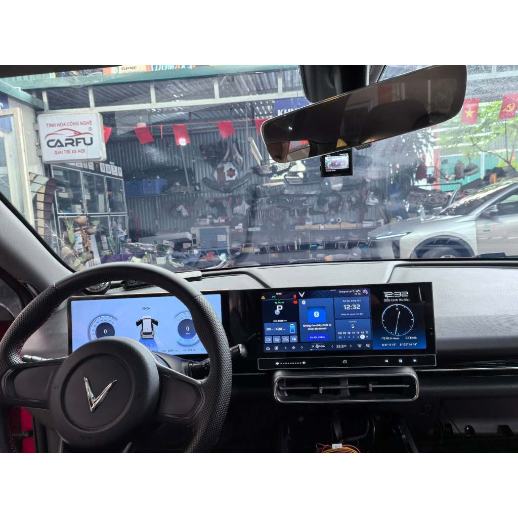 Màn hình Android Vinfast Limo Green Full kích thước 25 inch, 20 inch, 12.3 inch Ram 8GB liền camera 360