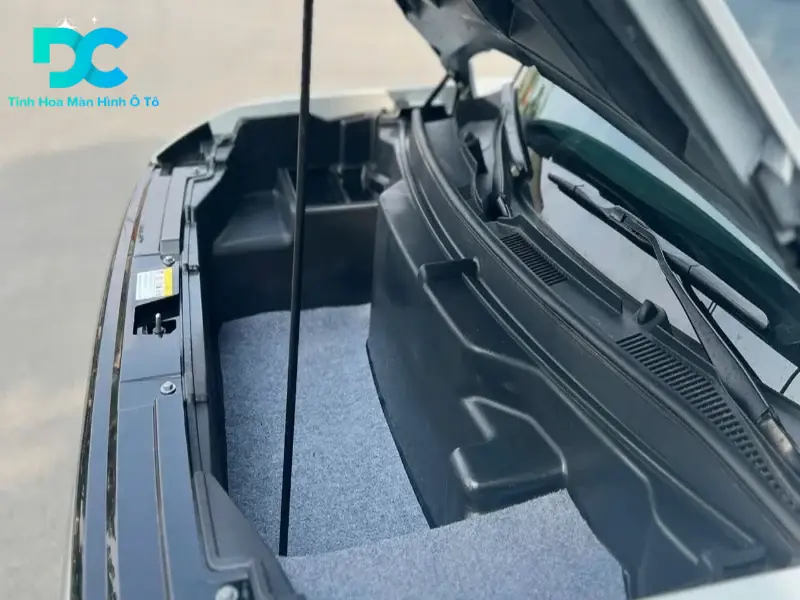 Quy trình lắp đặt cốp dự phòng tại OTO DC