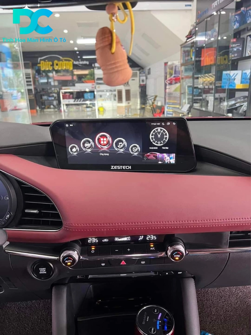 Khái niệm “2 Hệ Điều Hành” trên Màn hình Zestech Mazda 3 có camera 360